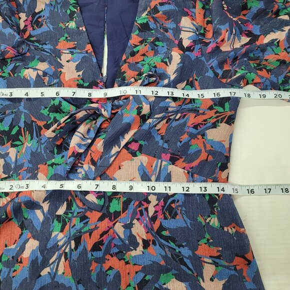 Harlyn Dress Womens M Blue Metallic Abstract Ruffled Lined V-Neck Flutter Sleeve - Picture 14 of 16